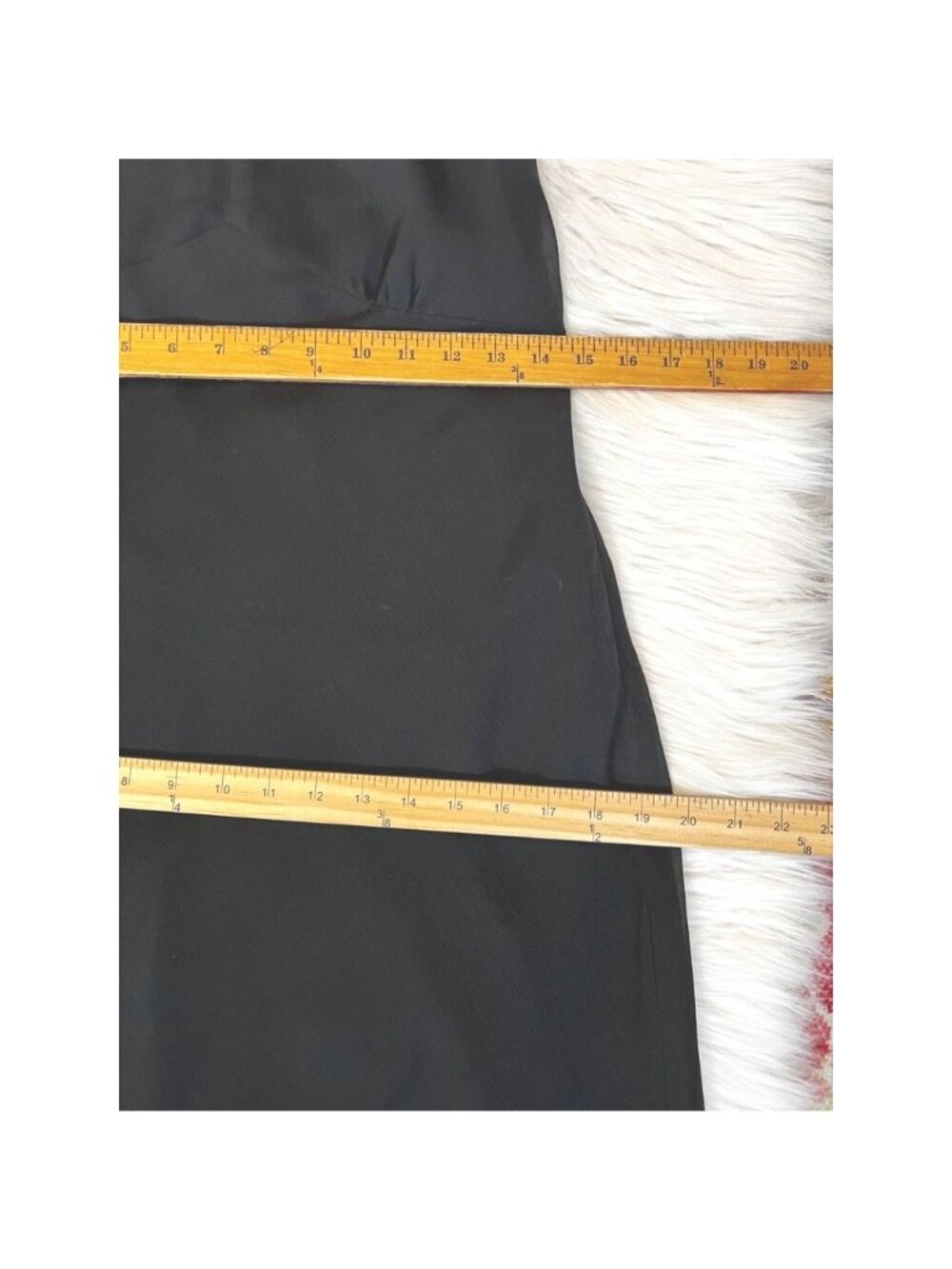 Loft Womens Shift Dress Black Sz 4 Little Midi V Neck Sleeveless Ruffle Crepe LB - Picture 4 of 6